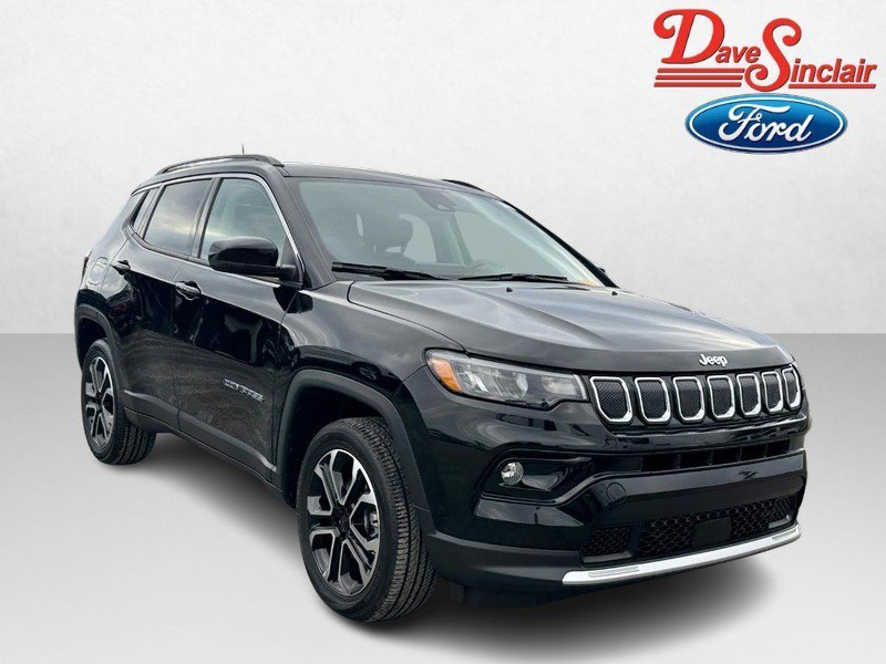 Used 2022 Jeep Compass Limited image 4