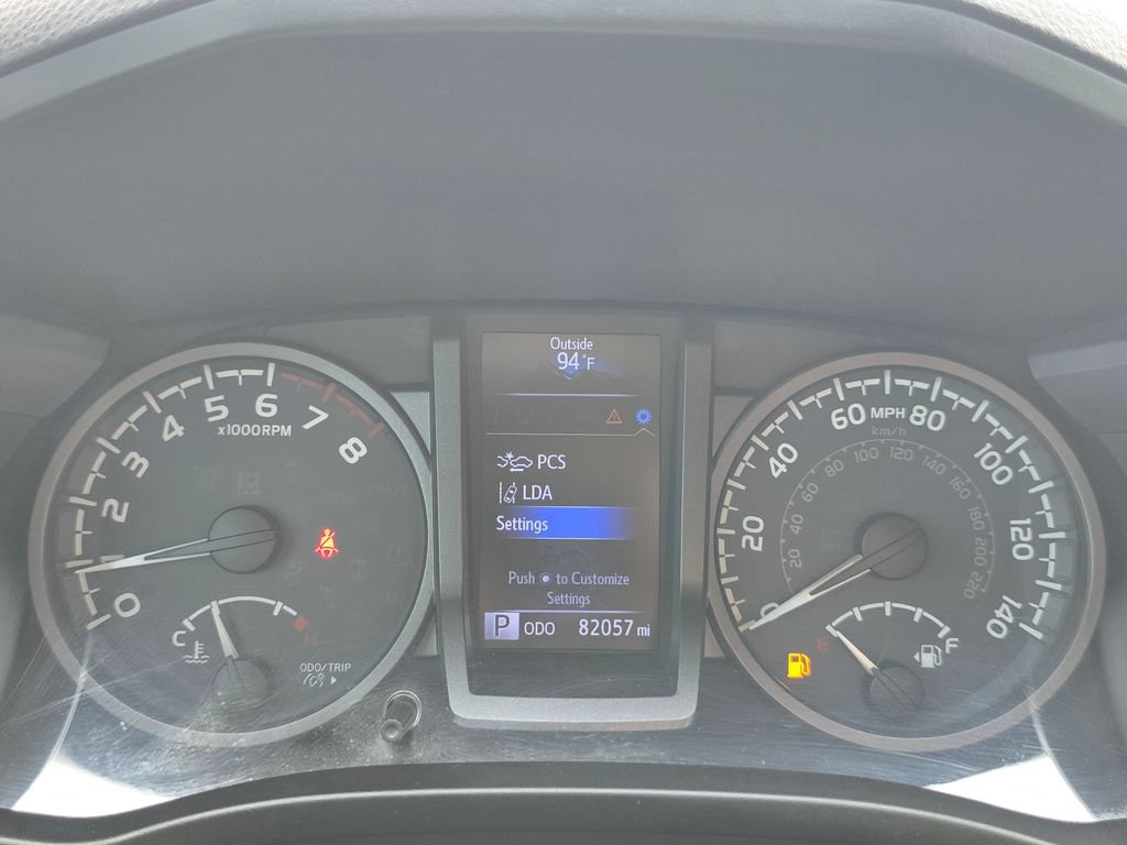 Used 2018 Toyota Tacoma TRD Off-Road AWD/4WD image 27