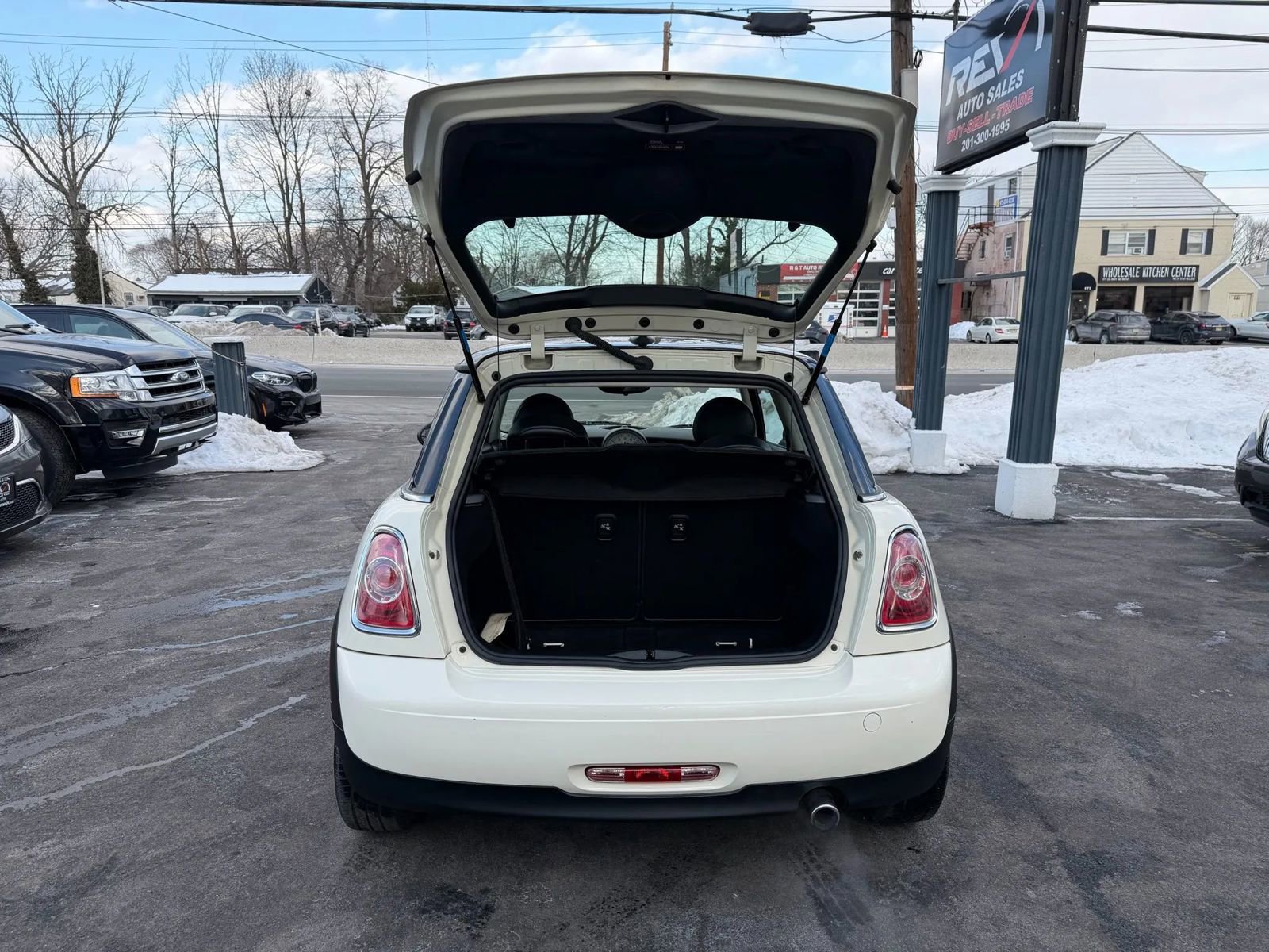 Used 2012 MINI Cooper Hardtop image 17