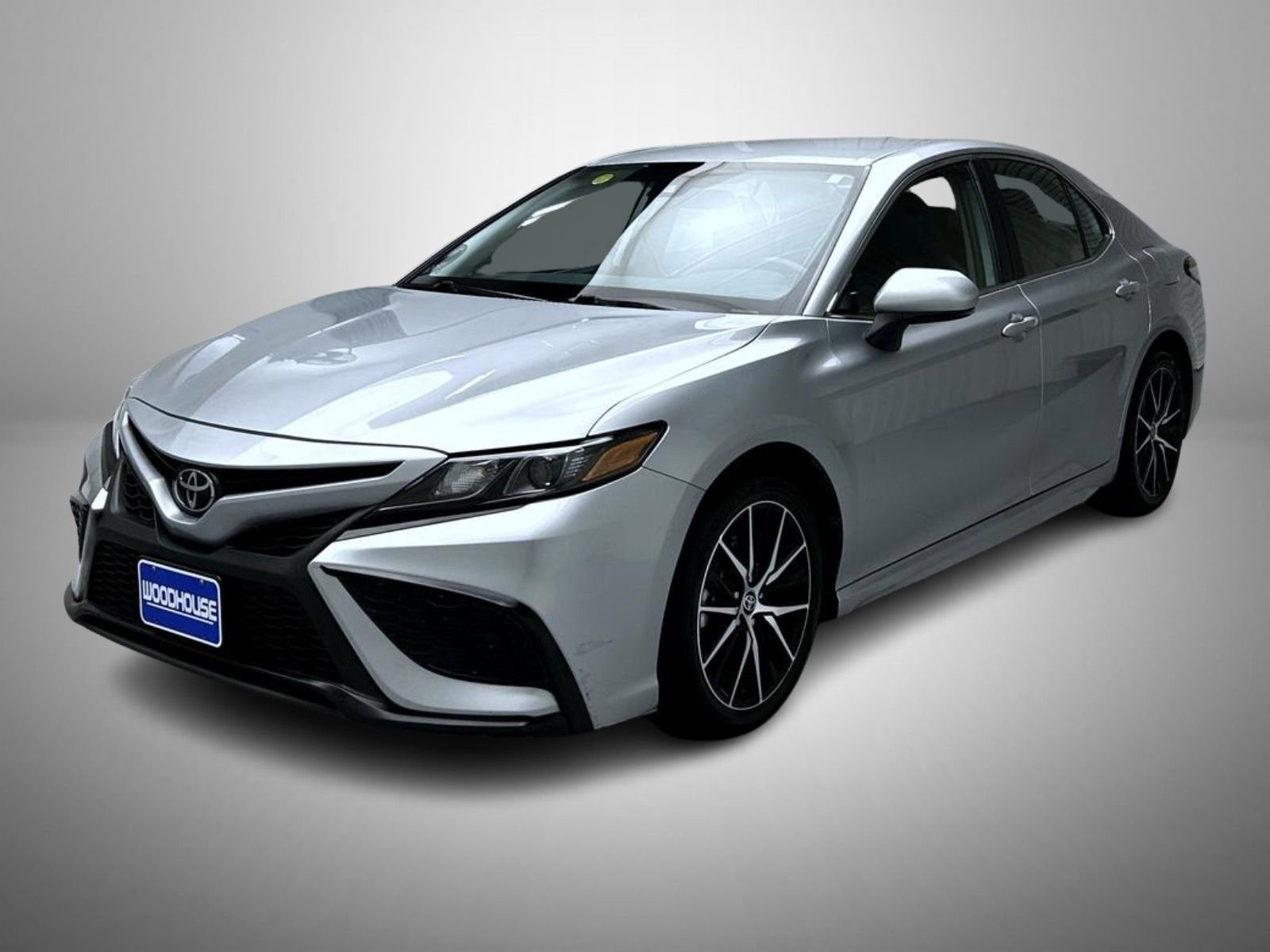 Used 2024 Toyota Camry SE