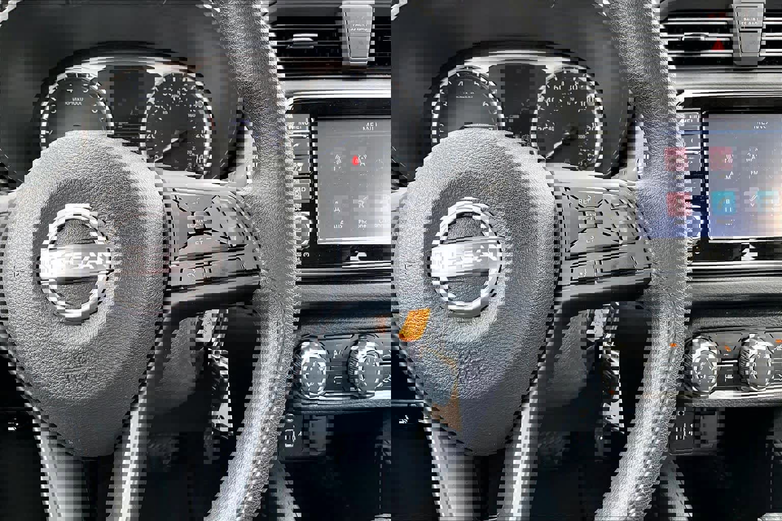 Used 2024 Nissan Versa S w/ Trunk Package image 21