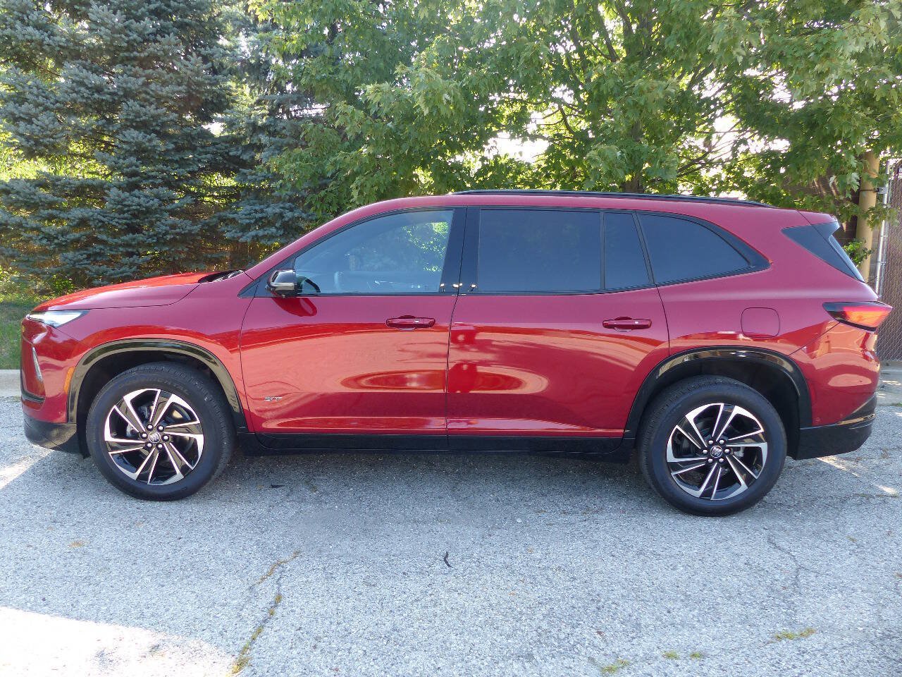 Used 2025 Buick Enclave Sport Touring w/ Super Cruise Package AWD/4WD image 6