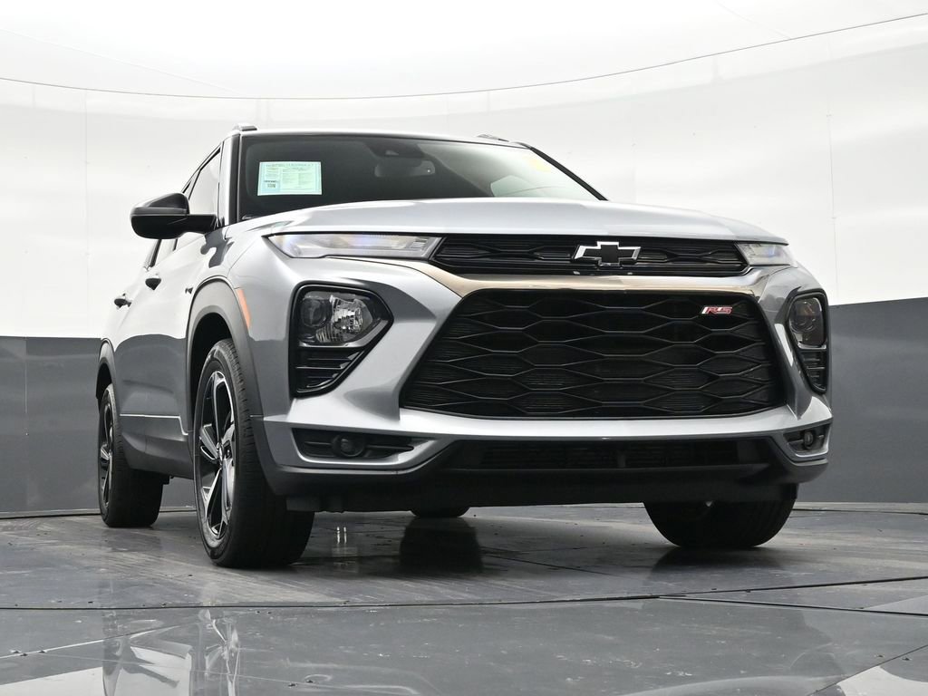 Used 2023 Chevrolet TrailBlazer RS w/ Sun and Liftgate Package image 29