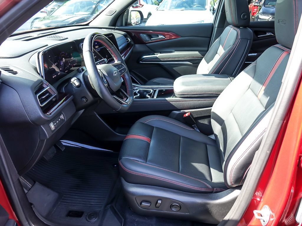 Used 2024 Chevrolet Traverse RS w/ LPO, Floor Liner Package AWD/4WD image 12
