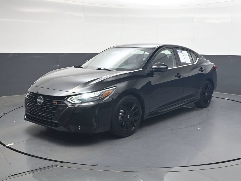 Used 2025 Nissan Sentra SR w/ Midnight Edition FWD image 8