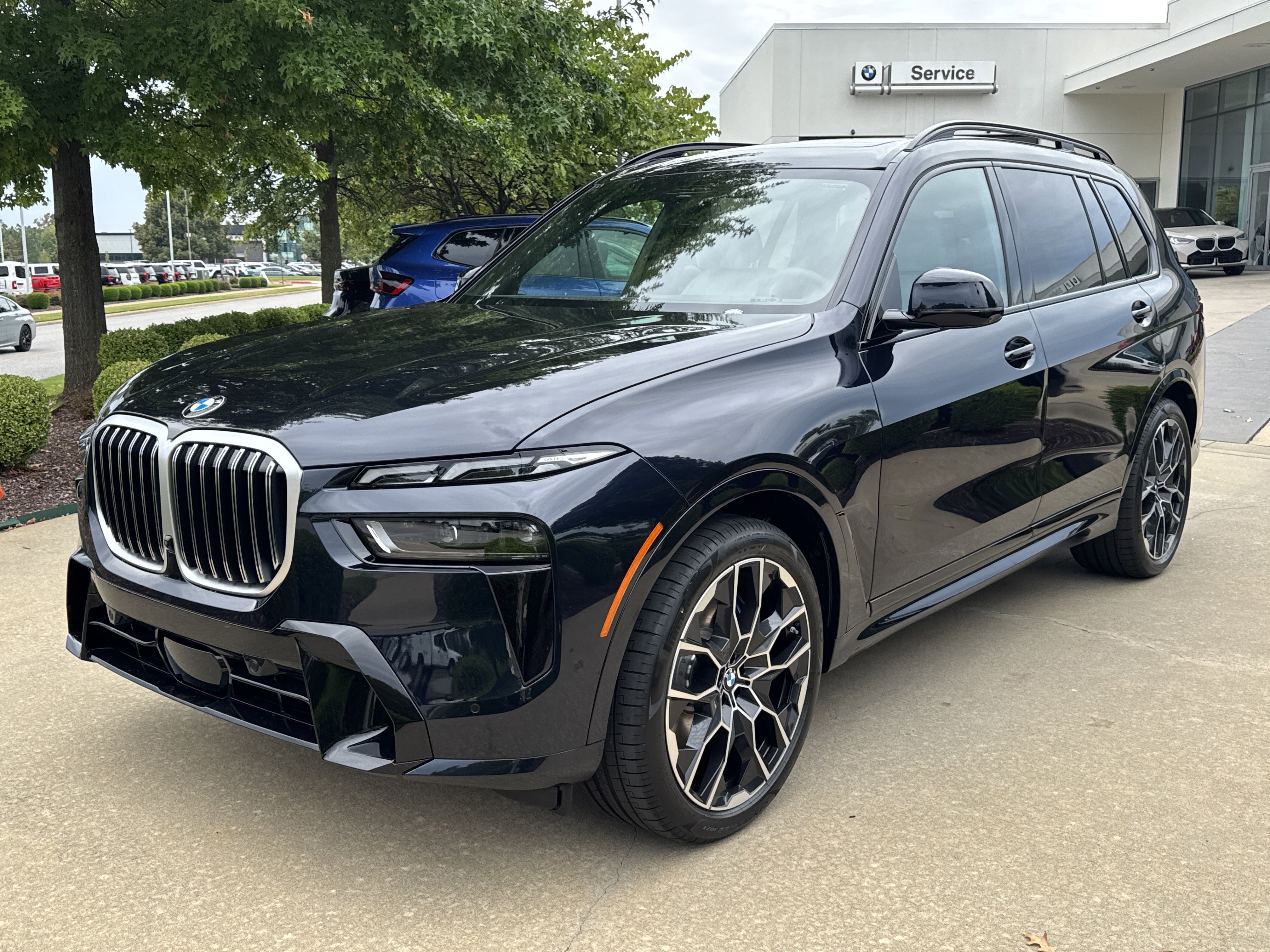 New 2026 BMW X7 xDrive40i w/ M Sport Package