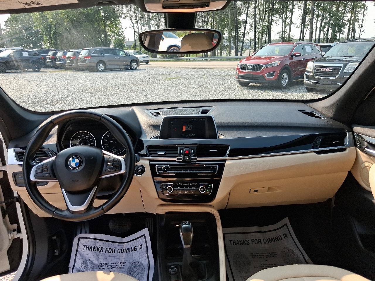 Used 2018 BMW X1 xDrive28i AWD/4WD image 10