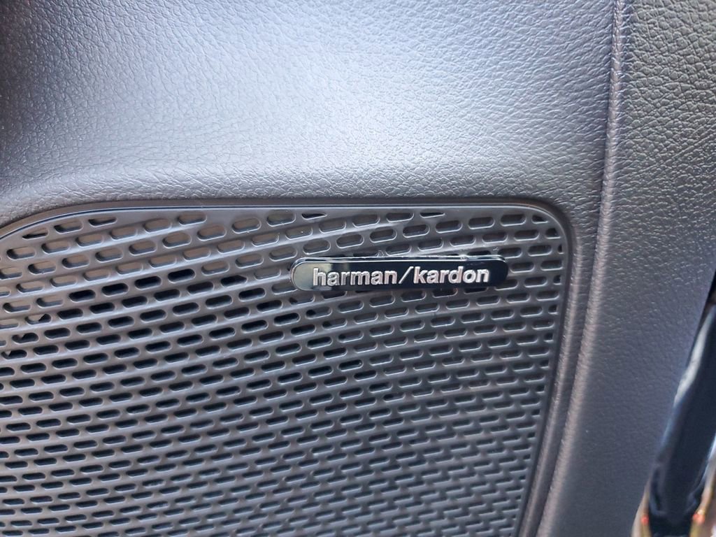 New 2026 Chrysler Pacifica Pinnacle image 32