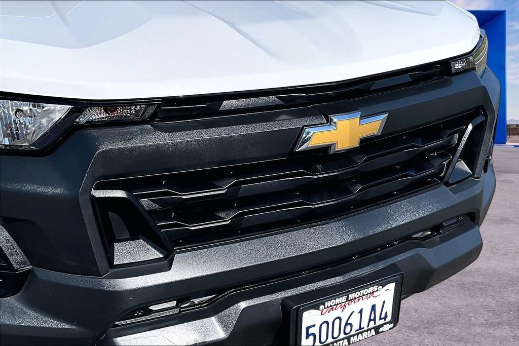 Used 2024 Chevrolet Colorado W/T AWD/4WD image 25