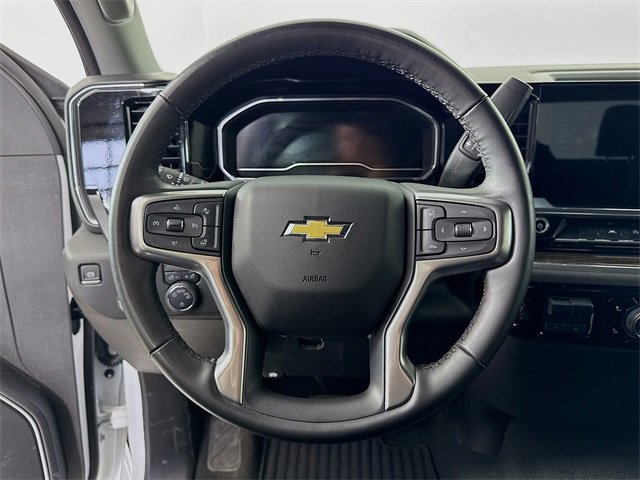 Used 2025 Chevrolet Silverado 1500 LT image 12