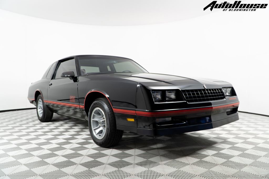 Used 1988 Chevrolet Monte Carlo SS image 2