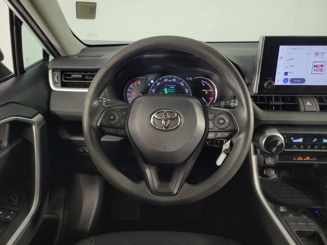 Used 2024 Toyota RAV4 LE image 21