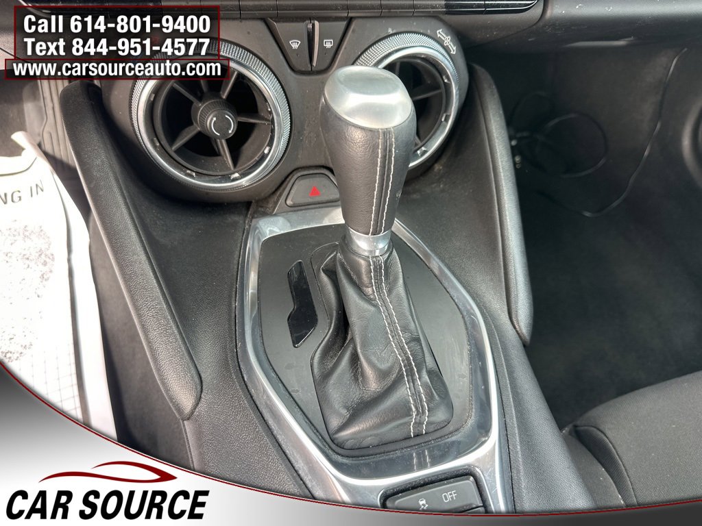 Used 2017 Chevrolet Camaro LT image 18