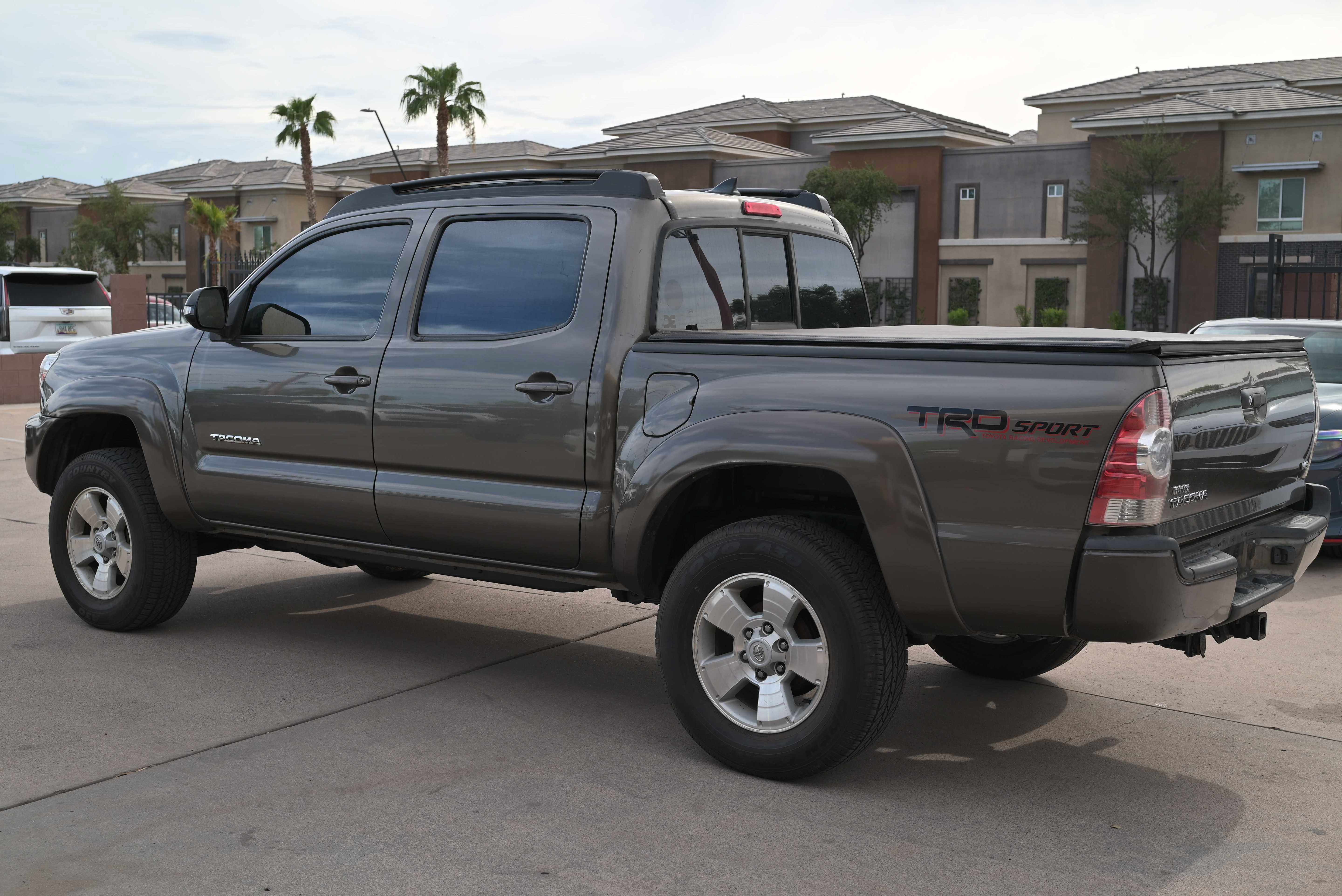 Used 2014 Toyota Tacoma 4x4 Double Cab w/ TRD Sport Package image 8