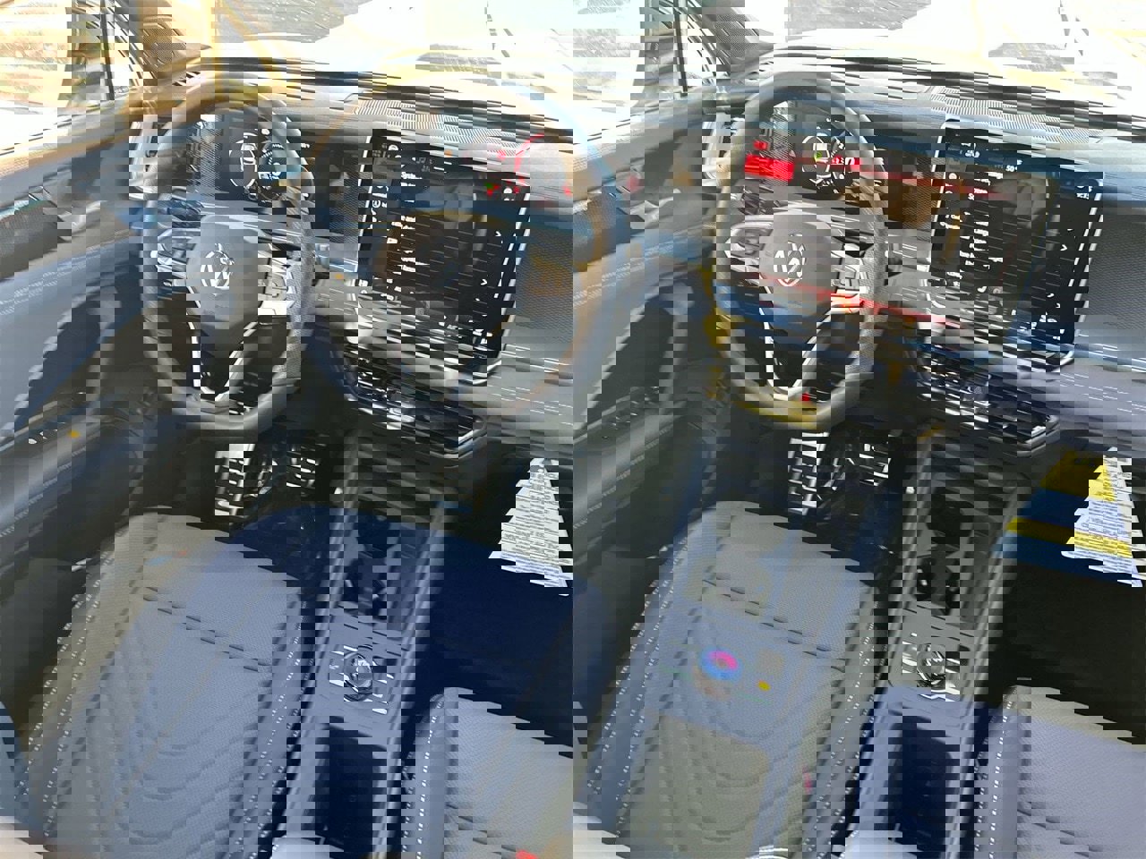 New 2026 Volkswagen Tiguan SE R-Line image 10