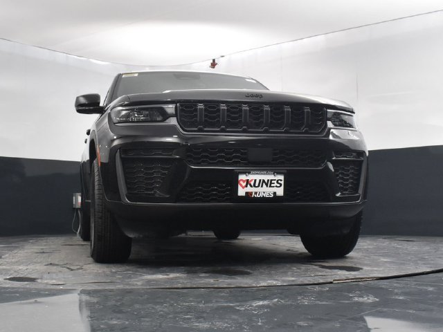 New 2026 Jeep Grand Cherokee Altitude AWD/4WD image 47
