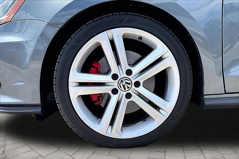 Used 2017 Volkswagen Jetta GLI FWD image 7