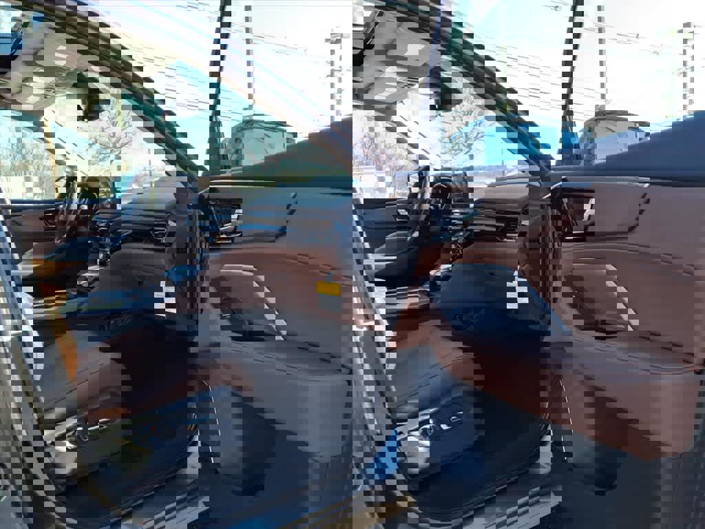 Certified 2026 Acura MDX SH-AWD w/ Technology Package image 12