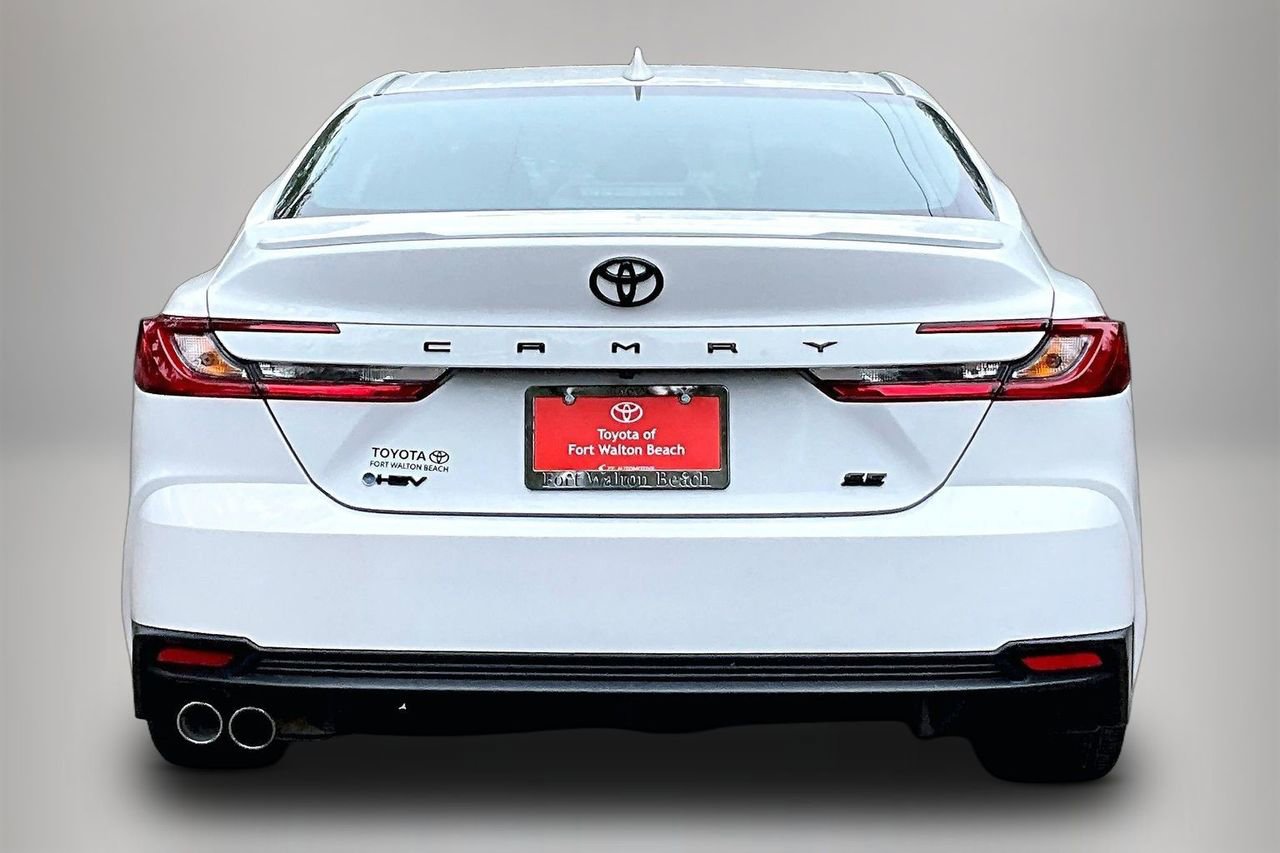 Used 2025 Toyota Camry SE FWD image 6