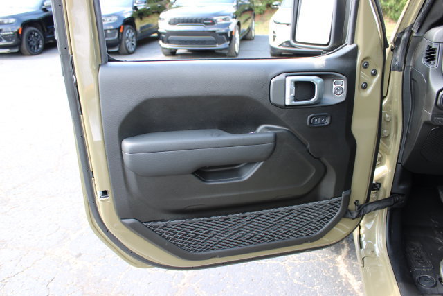 New 2026 Jeep Gladiator Sport AWD/4WD image 13