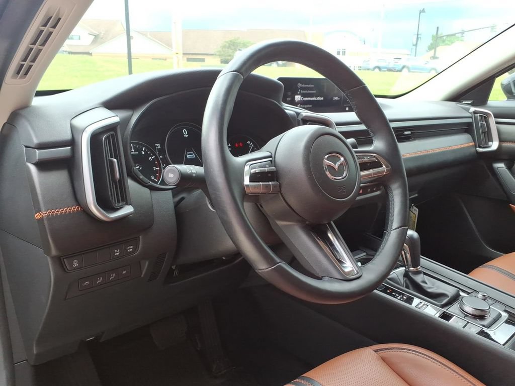 Certified 2025 MAZDA CX-50 Meridian Edition w/ Apex Package AWD/4WD image 14