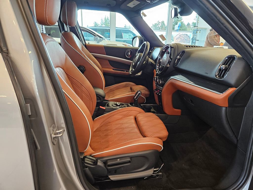 Used 2023 MINI Cooper Countryman S w/ Signature Upholstery Package image 25