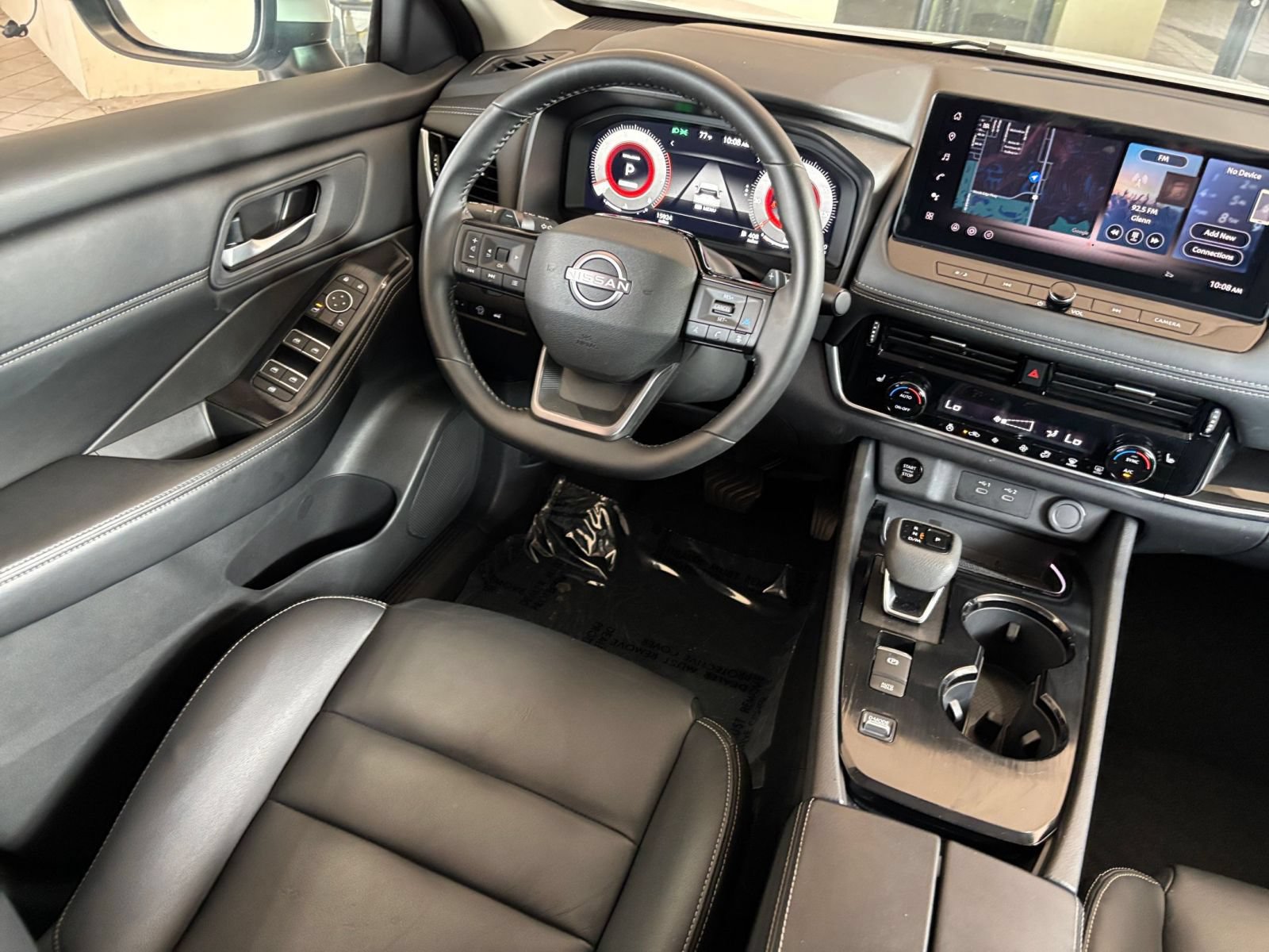 Used 2026 Nissan Rogue SL FWD image 35