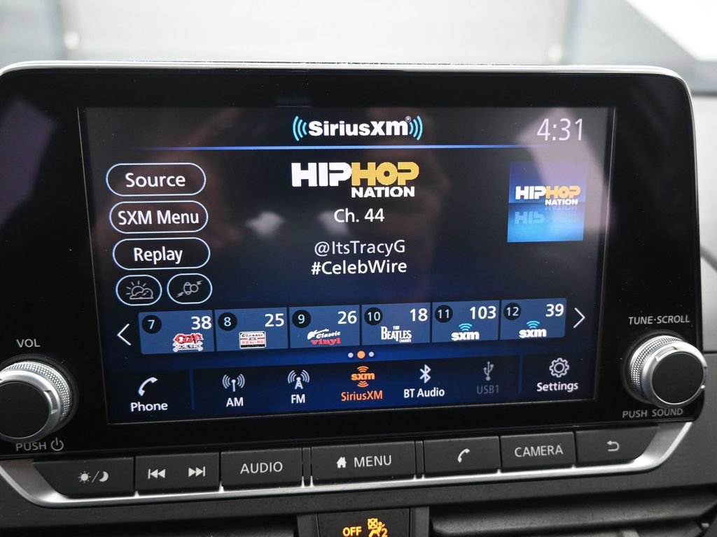 Used 2023 Nissan Altima 2.5 SR image 11