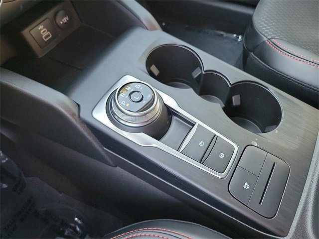 Used 2025 Ford Escape ST-Line w/ Equipment Group 301A image 12