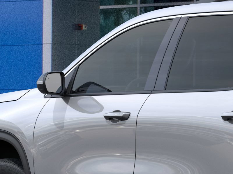 Used 2026 Chevrolet Traverse LT FWD image 13