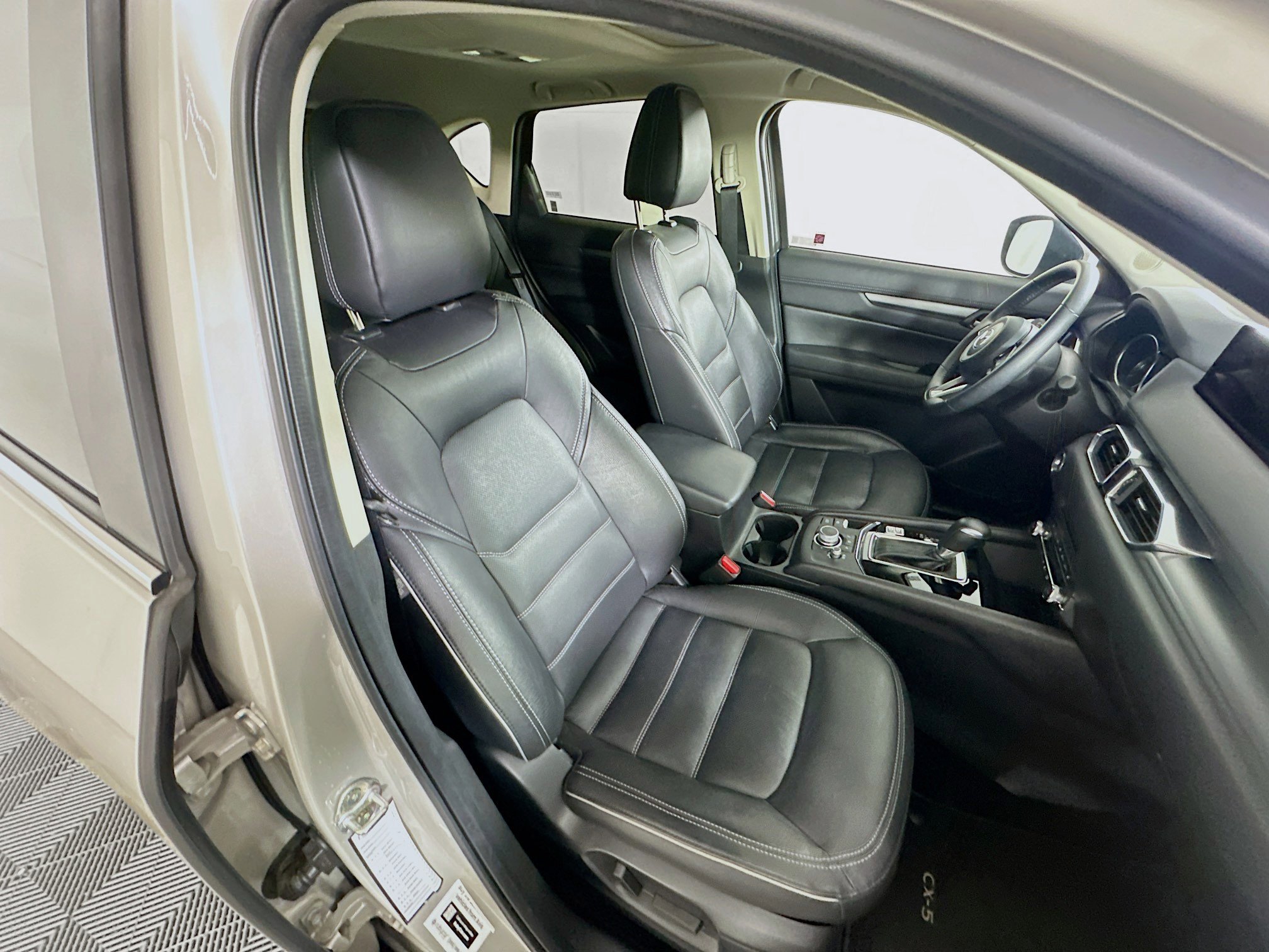 Used 2025 MAZDA CX-5 AWD 2.5 S w/ Preferred Package image 32