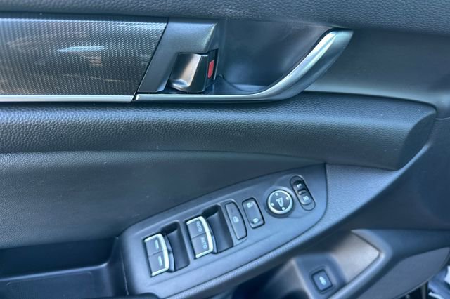 Used 2019 Honda Accord Sport image 15