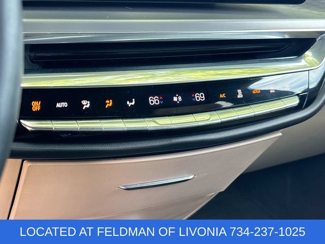 Used 2024 Cadillac Lyriq Luxury w/ Nappa Leather Package AWD/4WD image 17