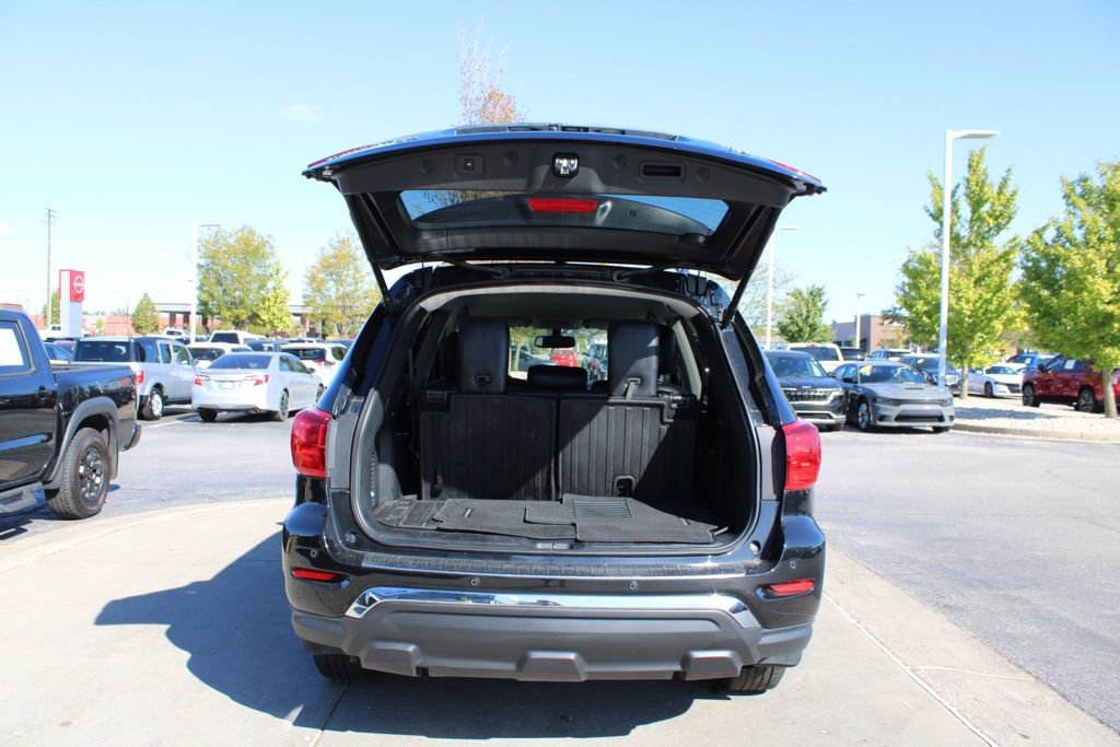 Used 2018 Nissan Pathfinder SL w/ Cargo Package image 10