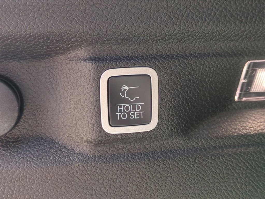 New 2026 Jeep Grand Cherokee L Limited AWD/4WD image 14