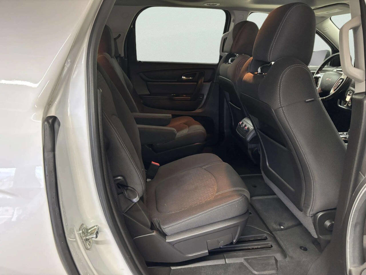 Used 2016 GMC Acadia SLE FWD image 20