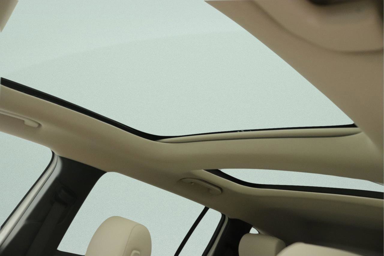 New 2026 Mercedes-Benz GLB 250 image 11