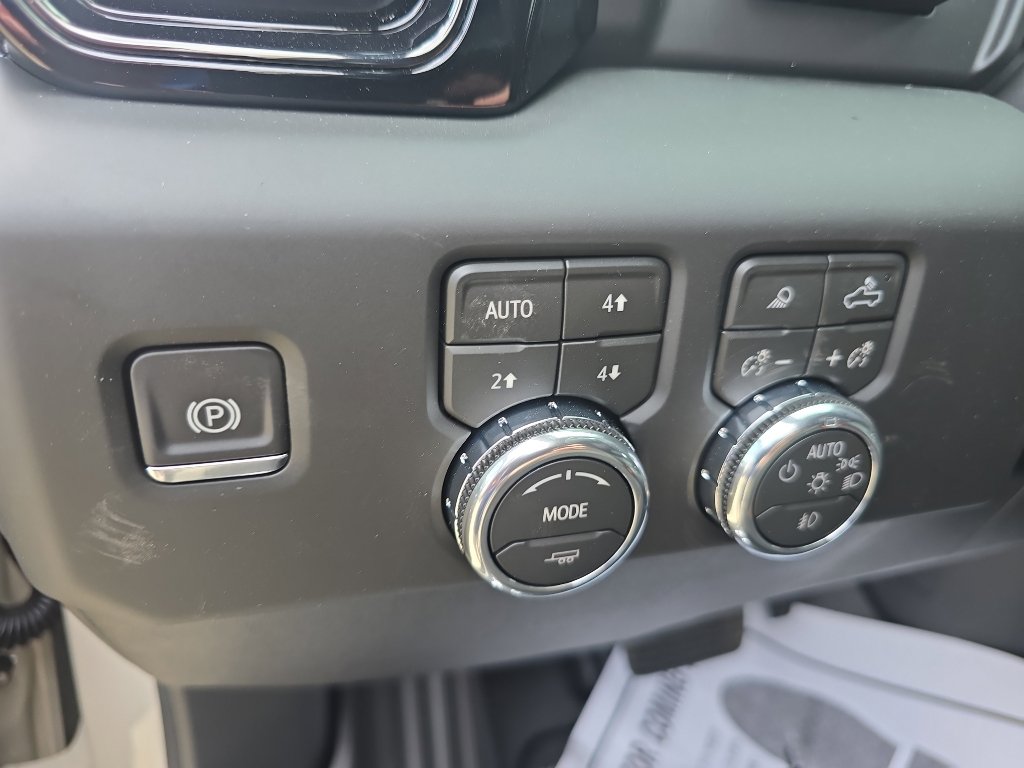 New 2026 GMC Sierra 1500 AT4 w/ AT4 Premium Package AWD/4WD image 20