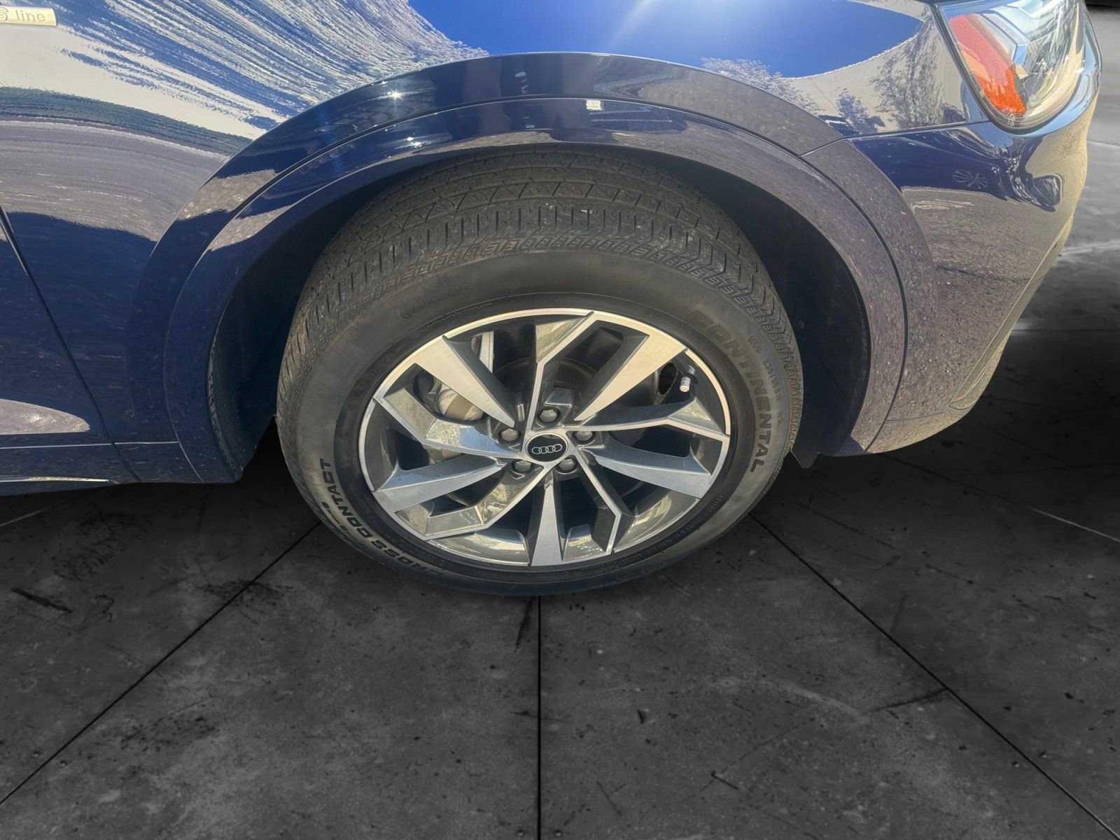 Used 2024 Audi Q5 2.0T Premium w/ Summer of Audi Package image 4