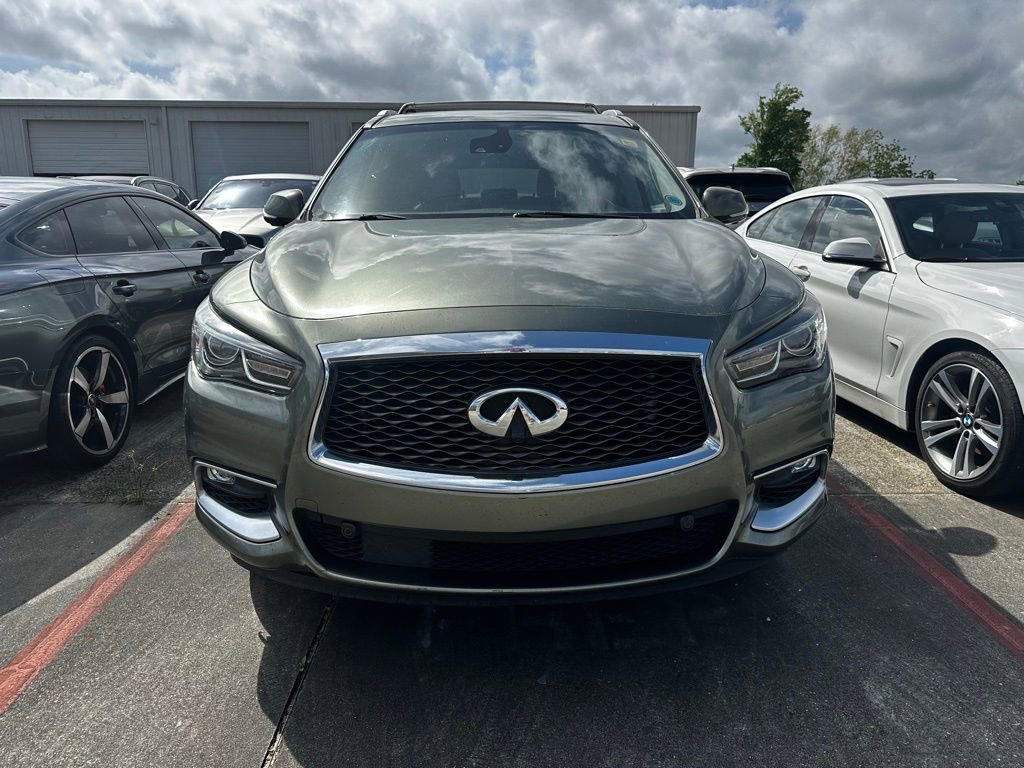 Used 2016 INFINITI QX60 FWD w/ Deluxe Technology Package image 2