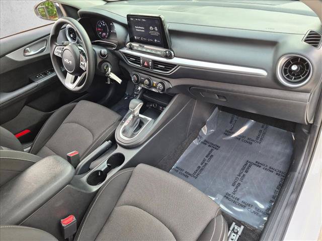 Used 2023 Kia Forte LXS w/ LXS Technology Package FWD image 19