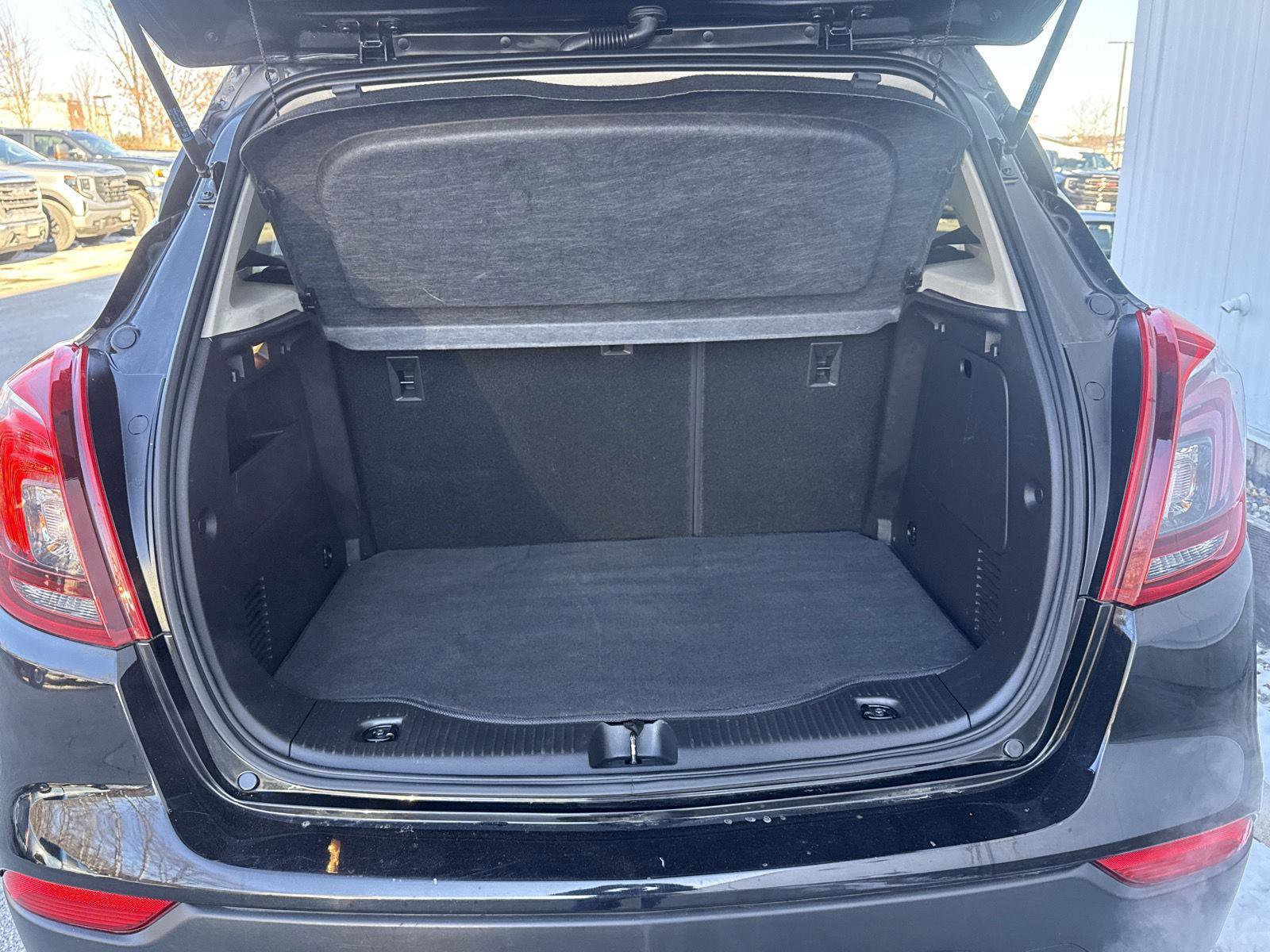 Used 2022 Buick Encore Preferred w/ Safety Package image 14