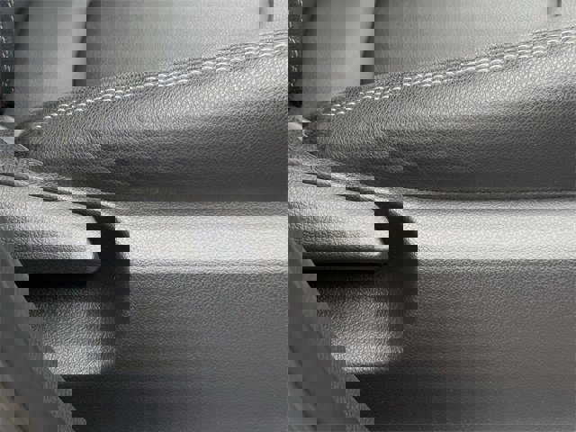 Used 2023 Toyota Corolla Cross XLE image 32