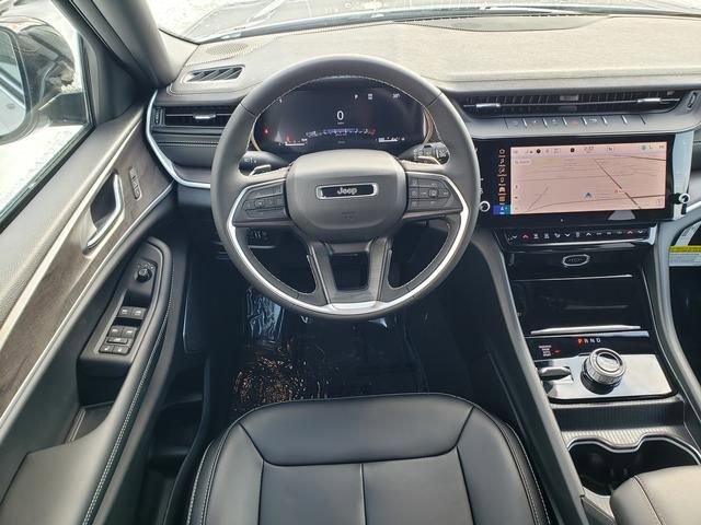 New 2026 Jeep Grand Cherokee Limited AWD/4WD image 10