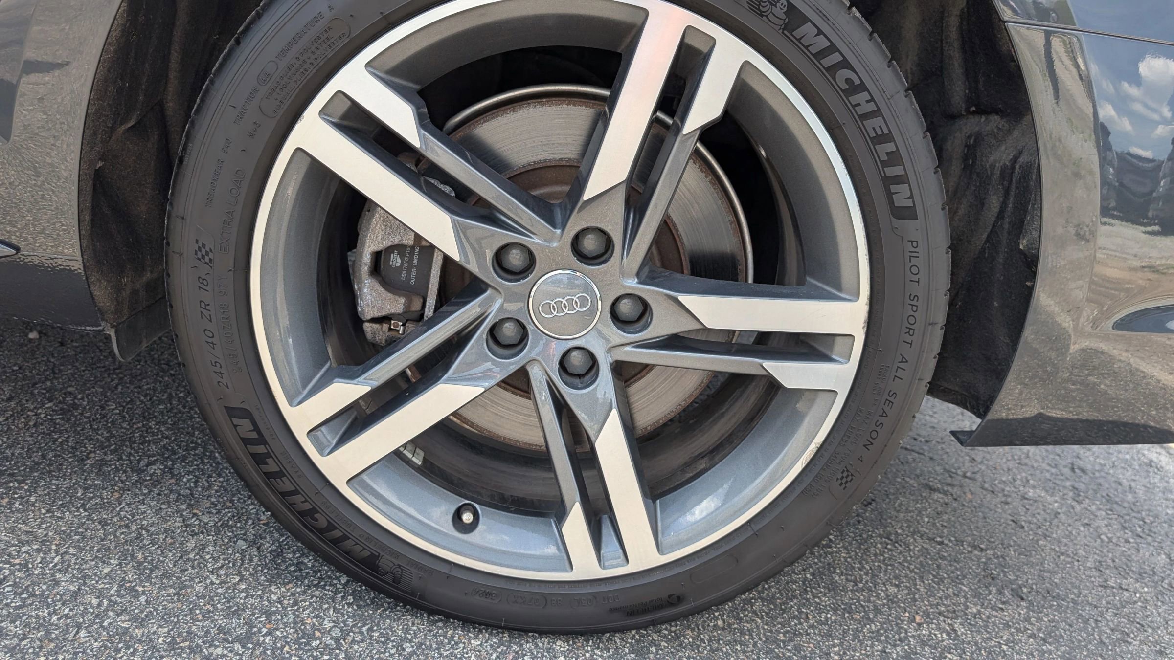 Used 2017 Audi A4 2.0T Premium Plus w/ Premium Plus Package AWD/4WD image 28