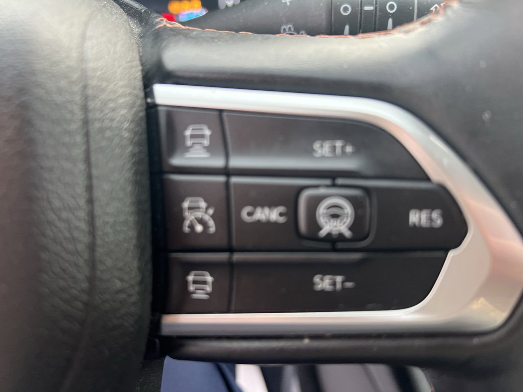 Used 2022 Jeep Compass Limited w/ (RED) Package image 15