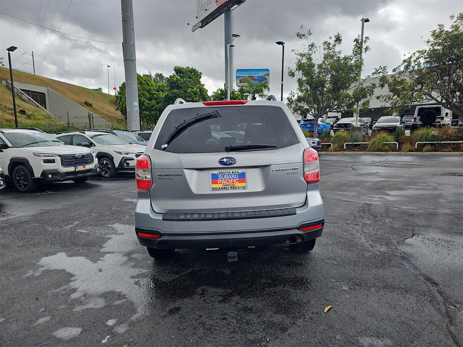 Used 2014 Subaru Forester 2.5i Premium w/ All-Weather Package image 6