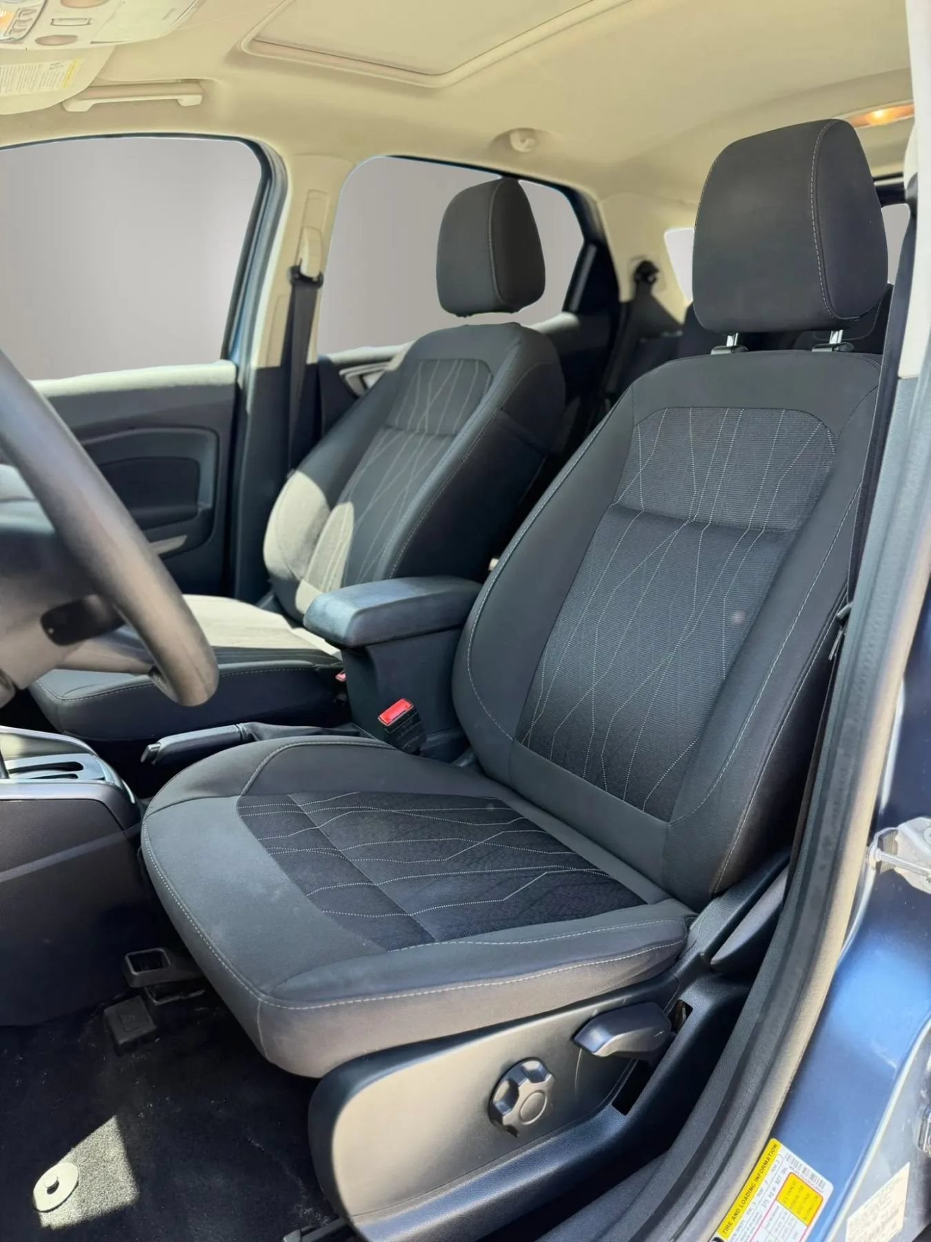 Used 2022 Ford EcoSport SE AWD/4WD image 14