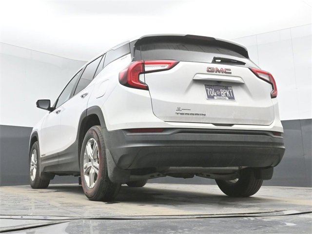 Used 2022 GMC Terrain SLE image 31