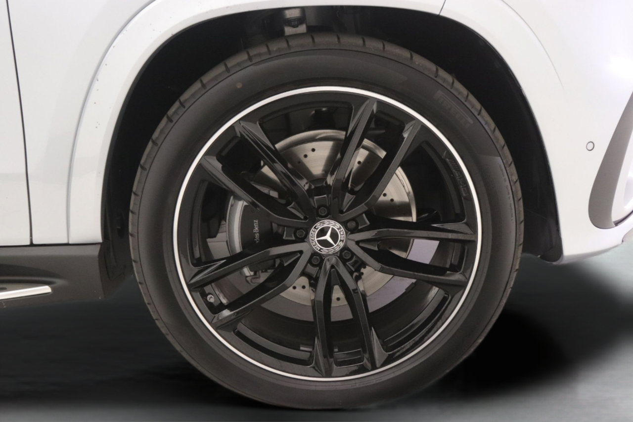 New 2026 Mercedes-Benz GLS 580 4MATIC image 11